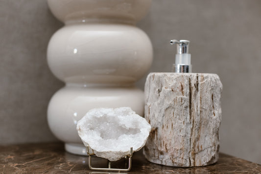 Zeeppomp versteend hout in Beige